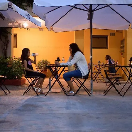 Beri Hotel Llanca